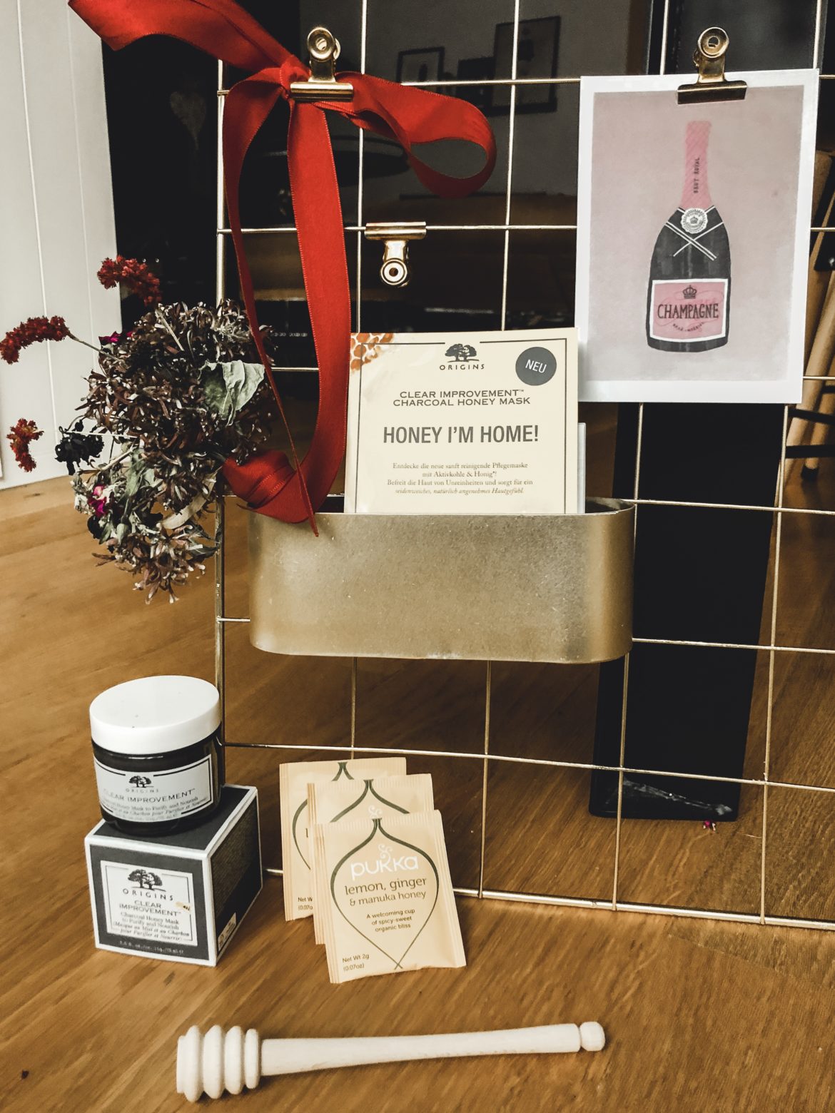 Monthly Favourites November: Girls Evening with the Origins Clear Improvement Honey Facemask